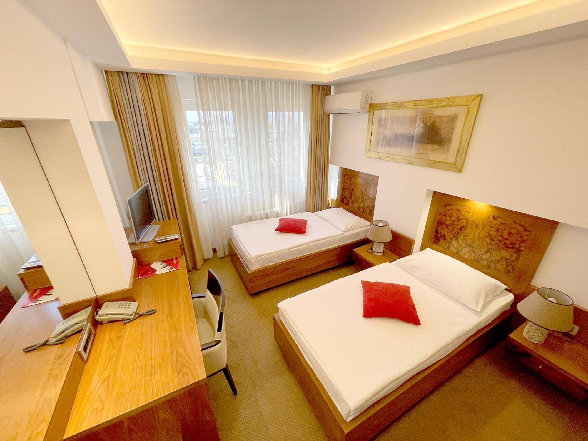 Hotel Exclusive Sarajevo Exterior photo
